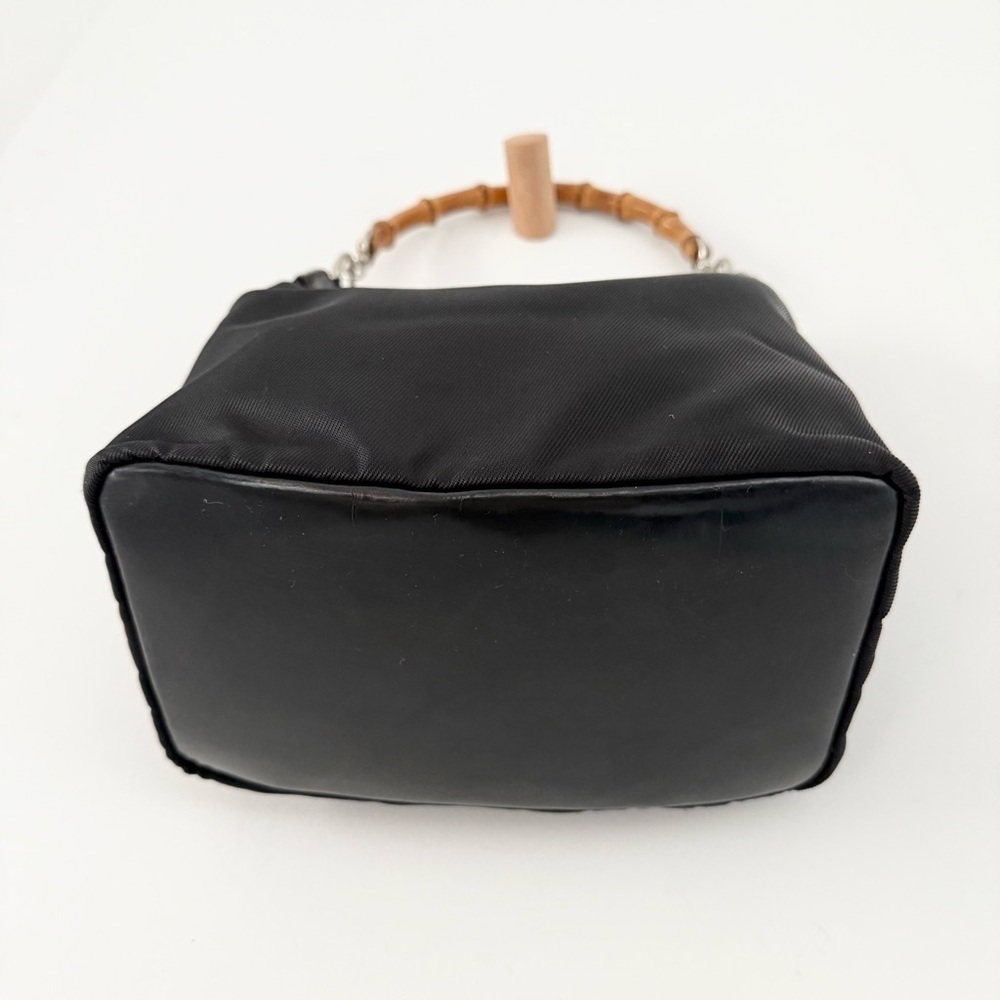 Vintage Gucci 90s / Y2K black nylon bamboo handle shoulder bag - Picture 8 of 13